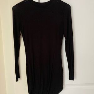 FASHION NOVA black king sleeve mini dress